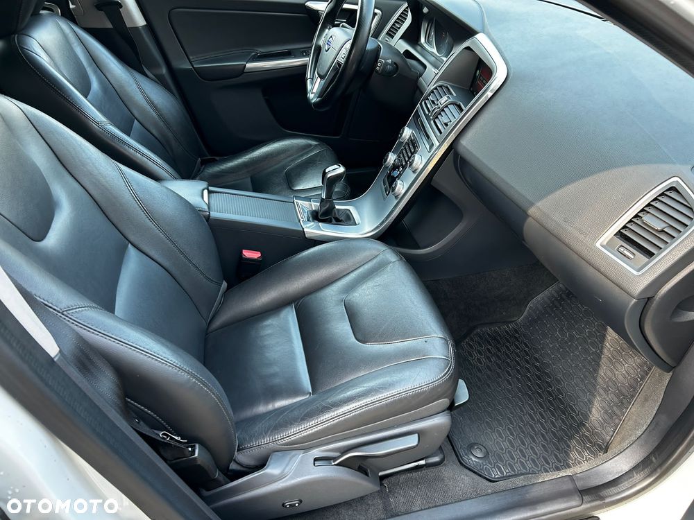 Volvo XC 60 D4 Summum - 14