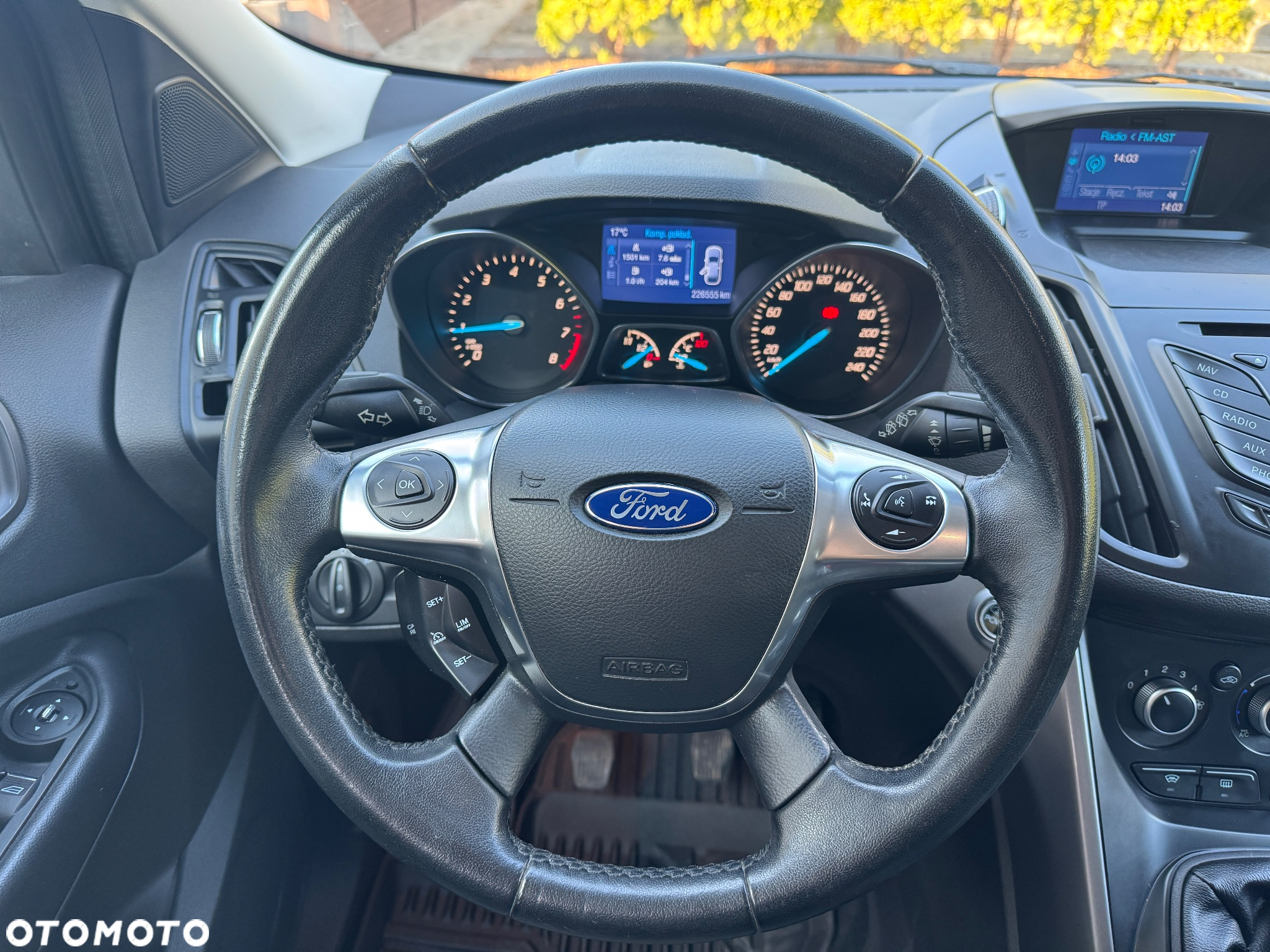Ford Kuga 1.6 EcoBoost 2x4 Trend - 14