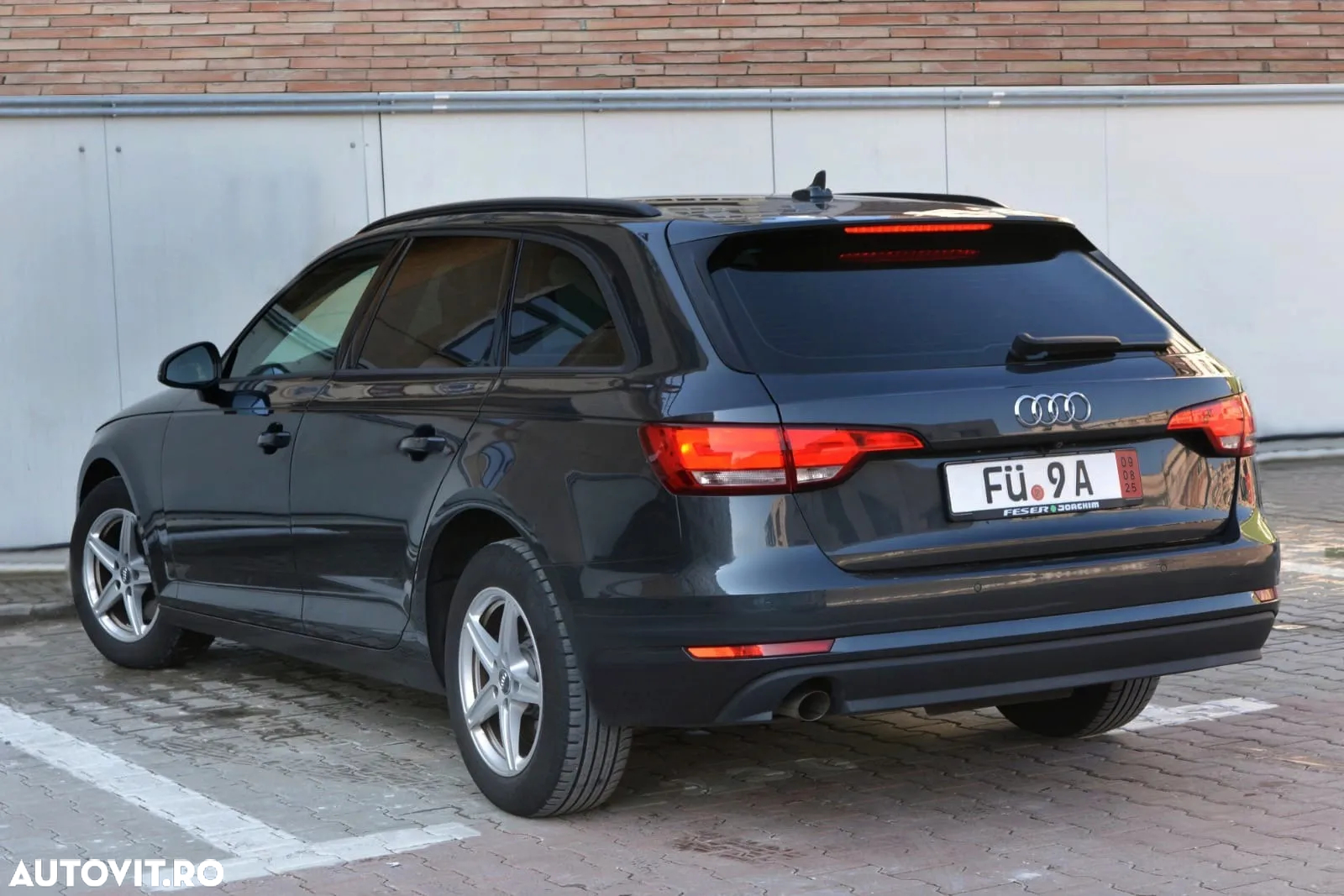 Audi A4 Avant 2.0 TDI - 6