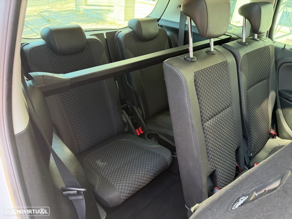 Opel Zafira 1.4 T Cosmo S/S 144g - 24
