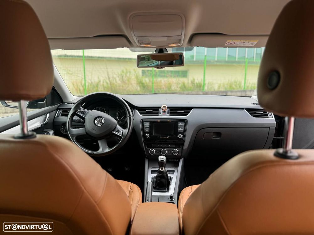 Skoda Octavia Break 1.6 TDI (Green tec) Ambition - 8
