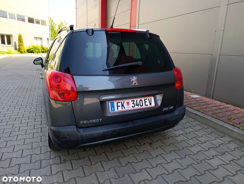Peugeot 207 95 VTi Filou - 9