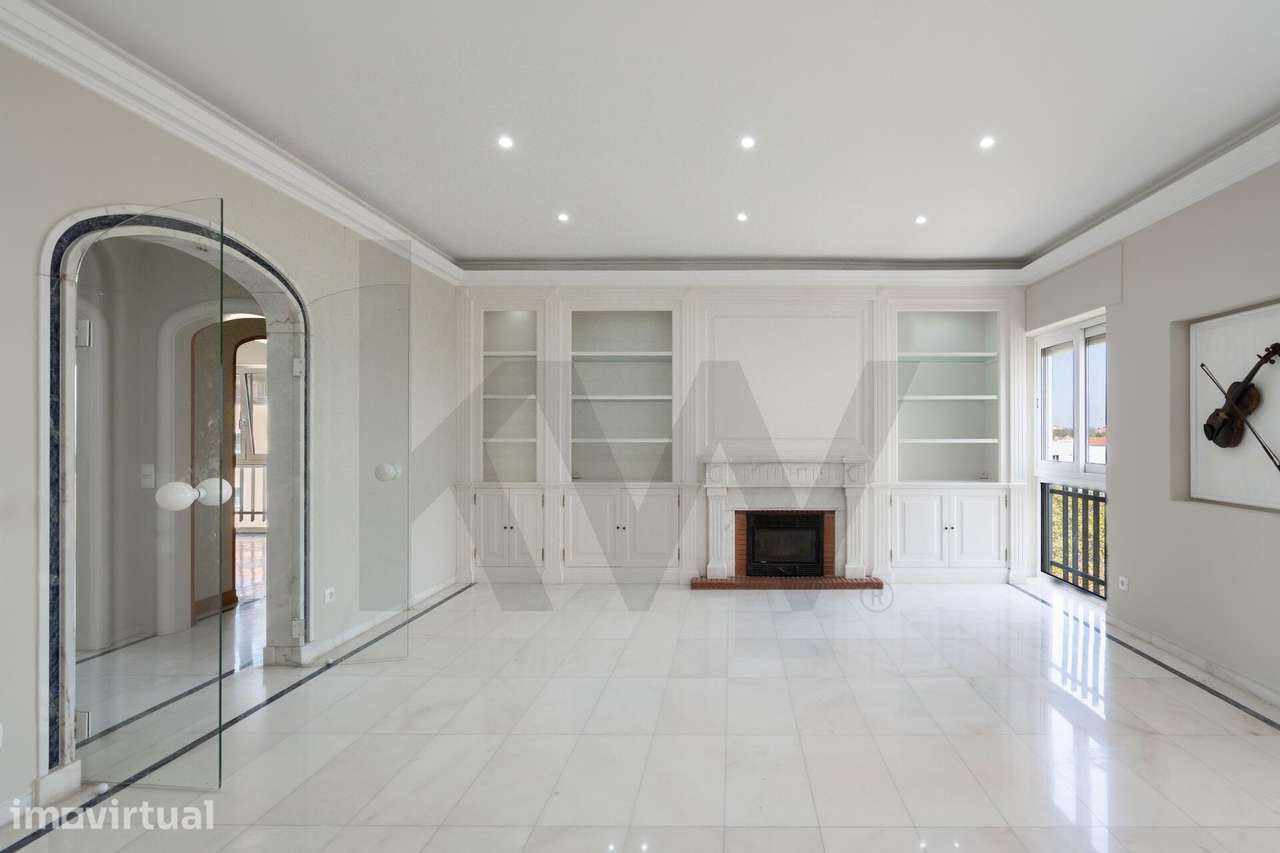 Cascais Apartamento T3 Renovado para arrendamento, Último Piso, Vista - Grande imagem: 2/39