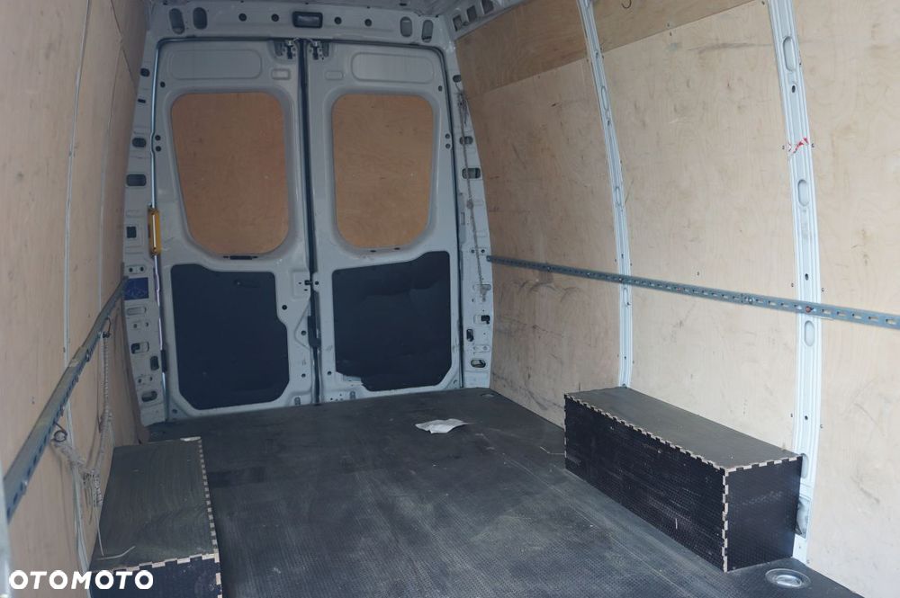 Iveco 35S16 - 12