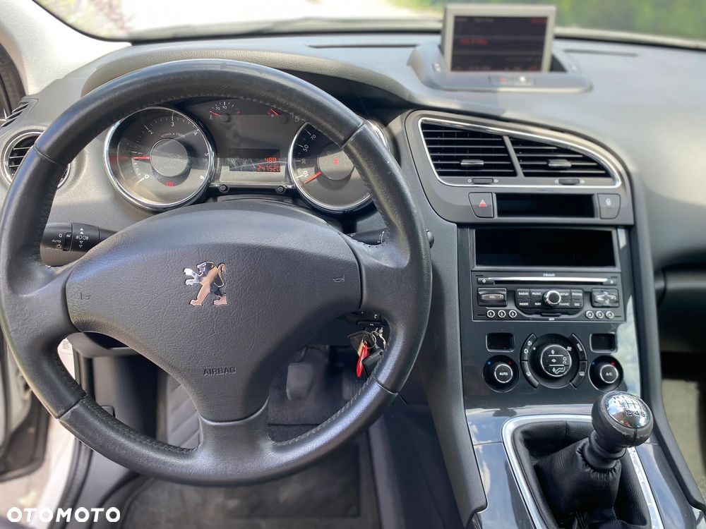 Peugeot 5008 1.6 HDi Premium - 16