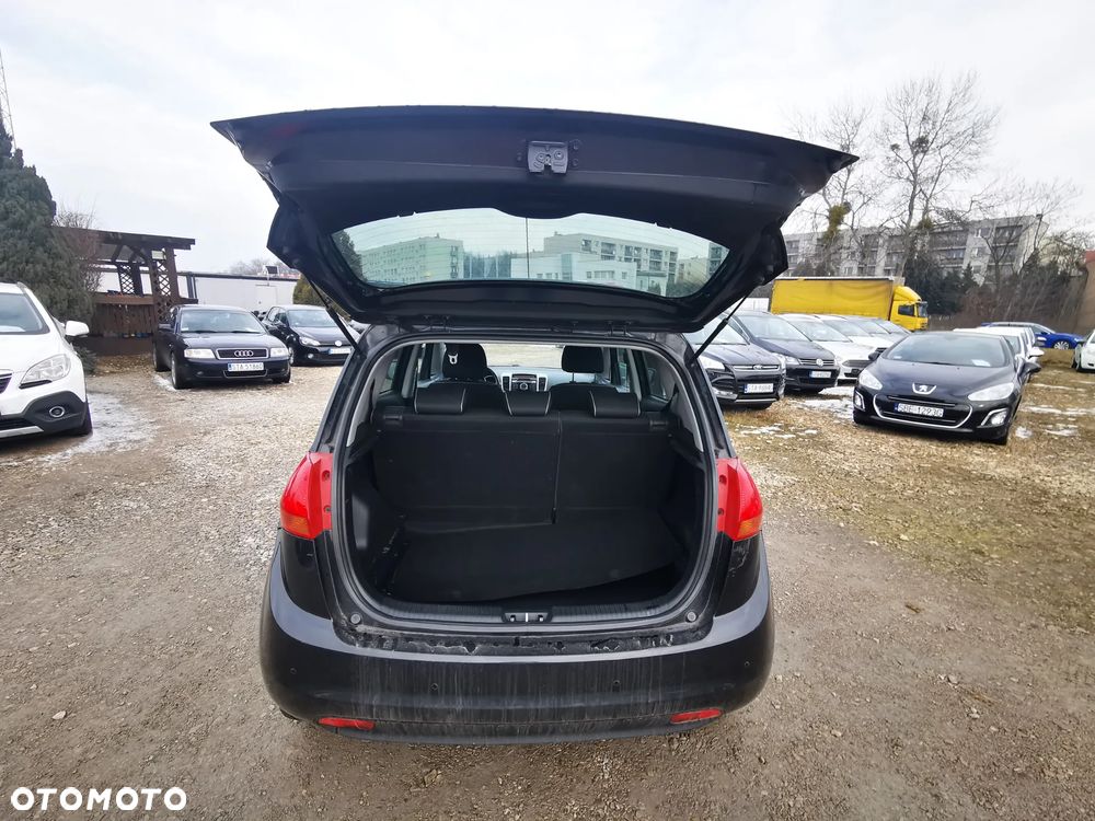 Kia Venga 1.6 CRDi 128 Business Line - 12