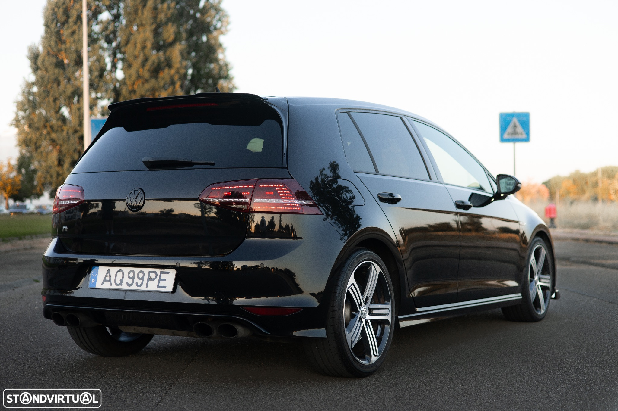 VW Golf 2.0 TSi R DSG - 8