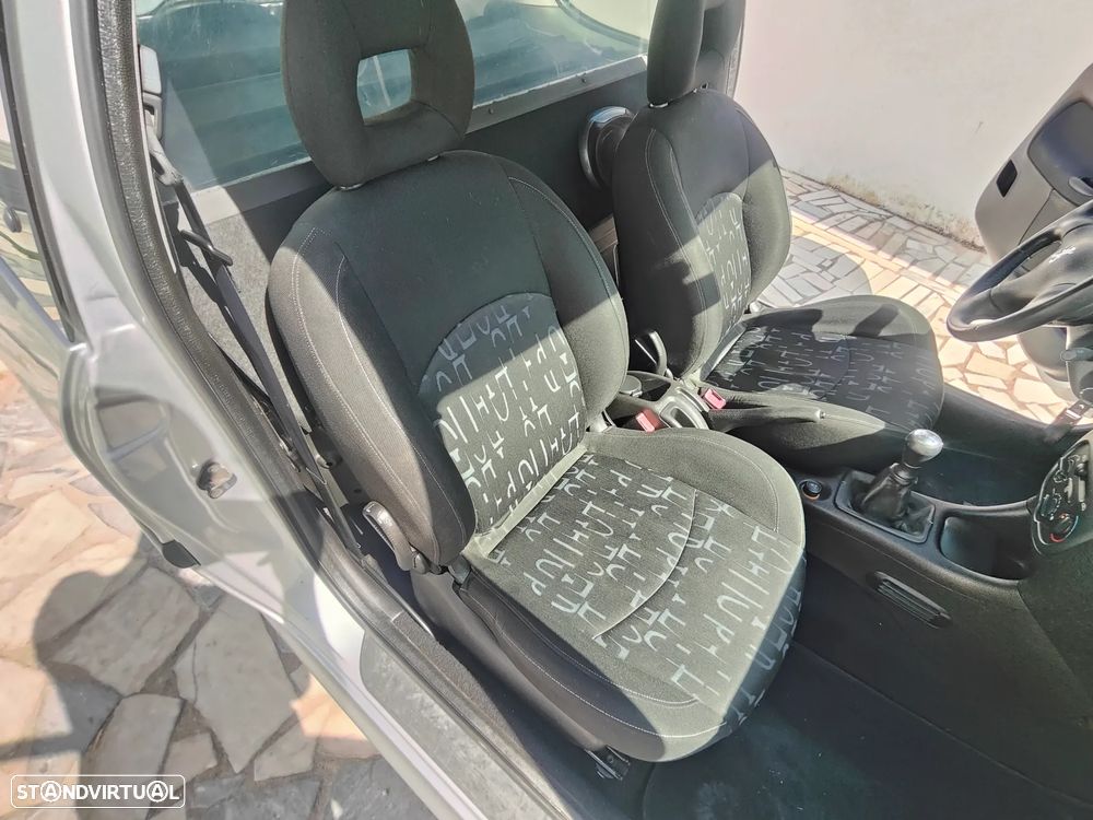 Peugeot 206 2.0 HDi XS - 16