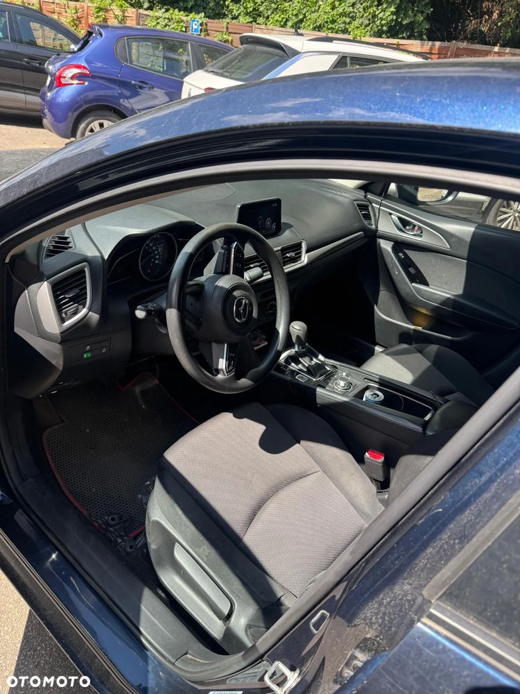 Mazda 3 - 5