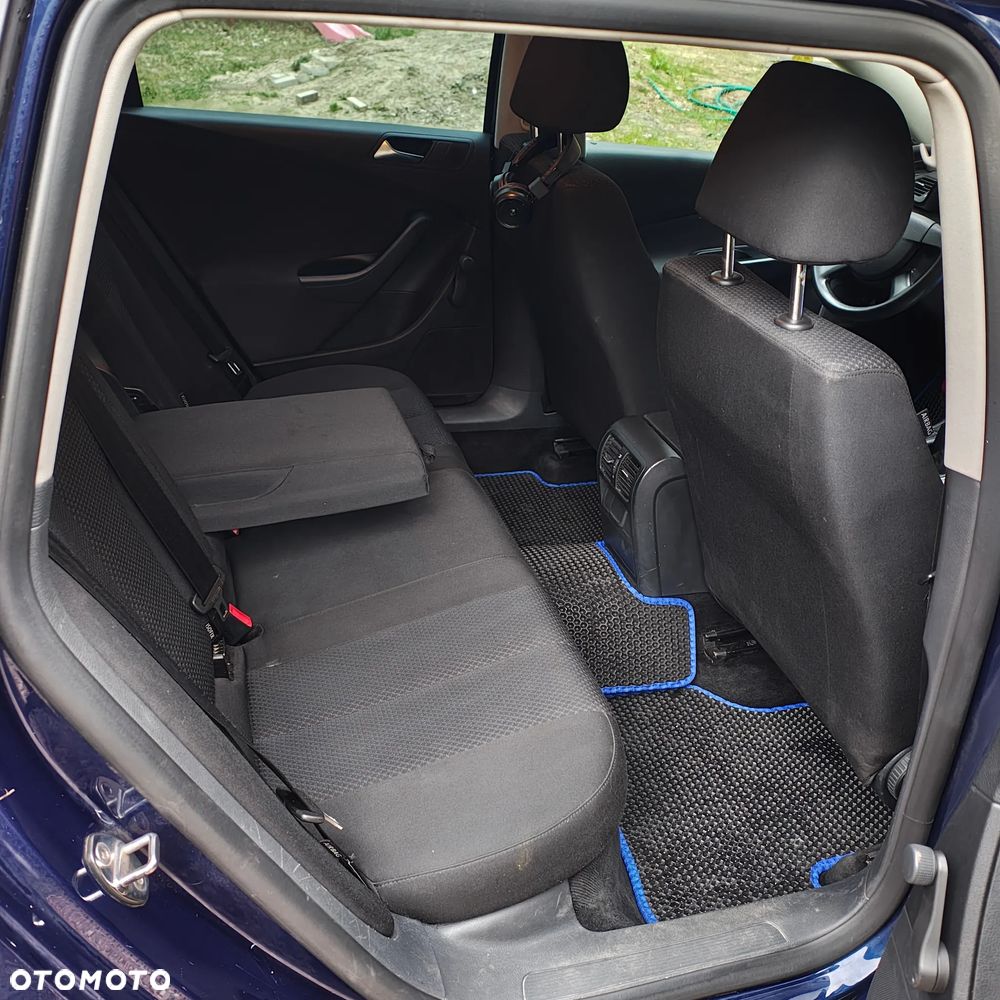 Volkswagen Passat 2.0 TDI DPF Trendline - 6