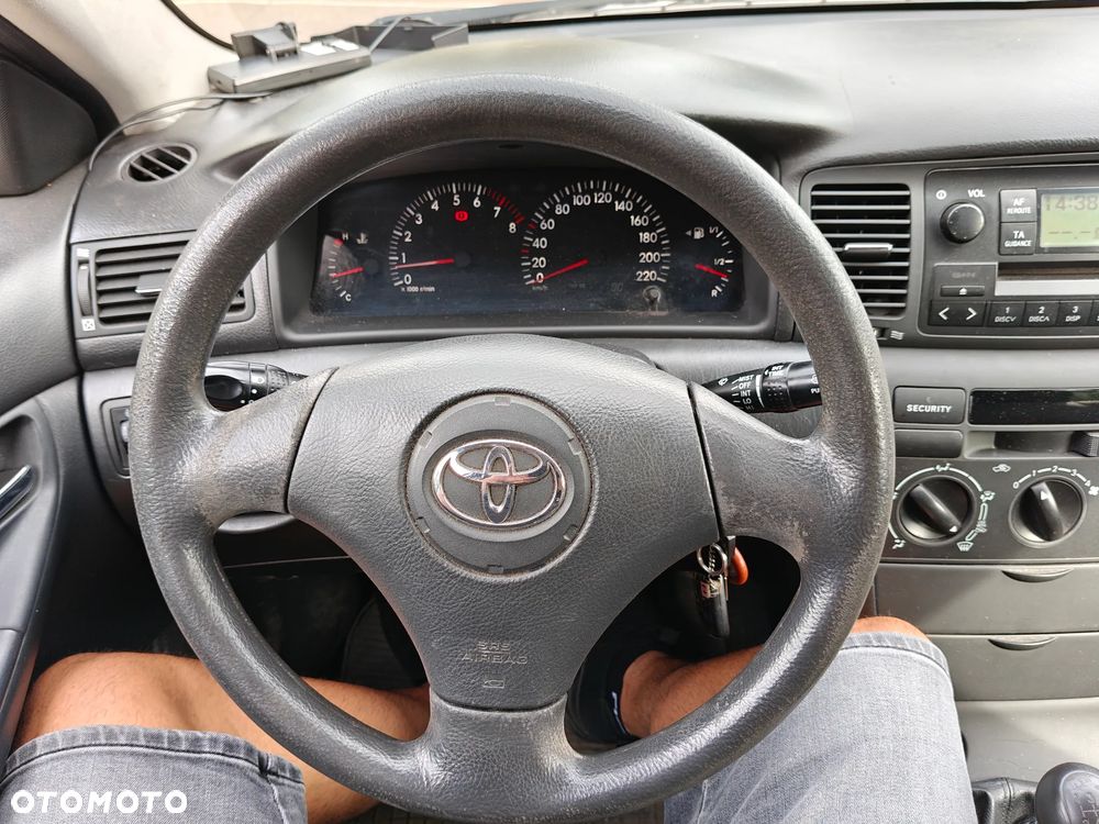 Toyota Corolla 1.4 VVT-i Terra - 9
