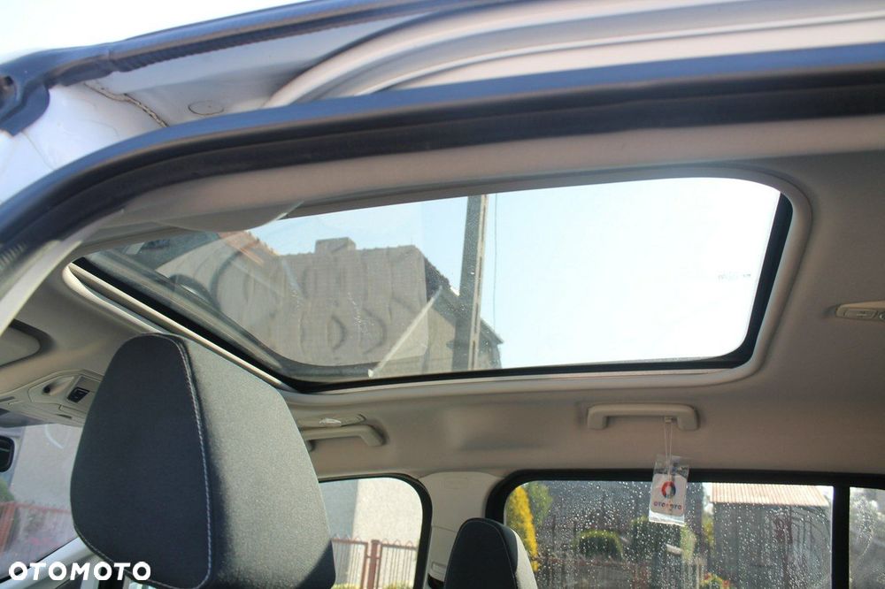 Ford Grand C-MAX - 13