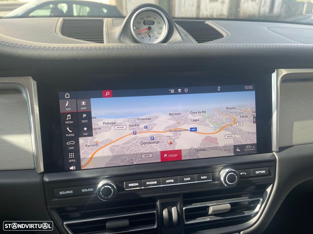 Porsche Macan Turbo PDK - 27