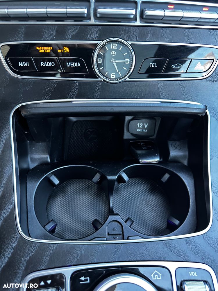 Mercedes-Benz E 400 4MATIC - 36