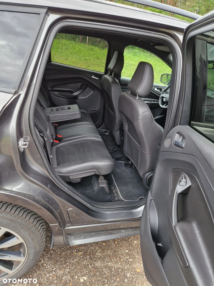 Ford Kuga 2.0 TDCi 4x4 ST-Line - 27