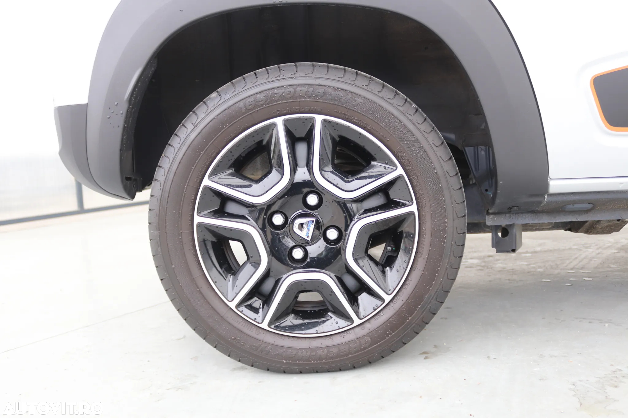 Dacia Spring Comfort Plus - 5