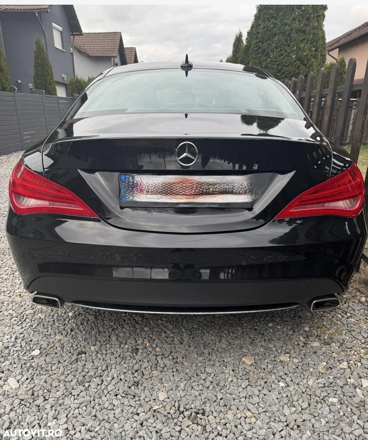 Mercedes-Benz CLA 200 7G-DCT - 4