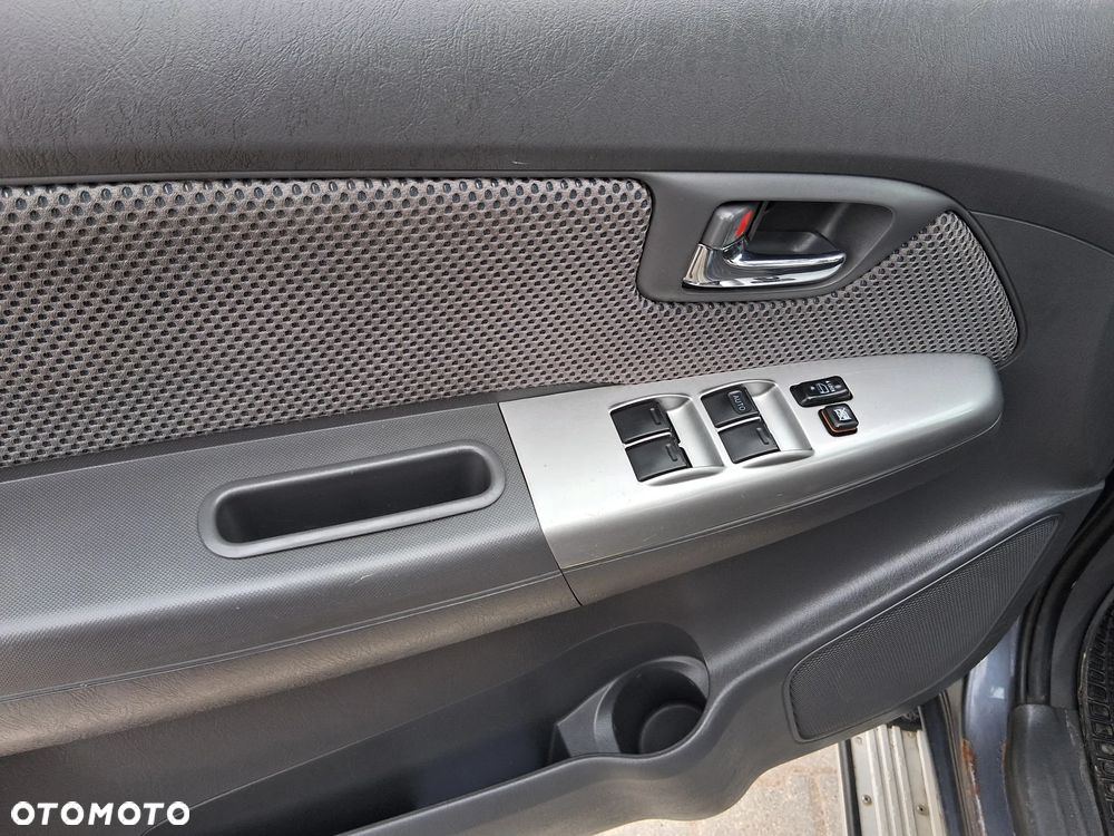 Toyota Hilux 3.0 D-4D SR5 - 22