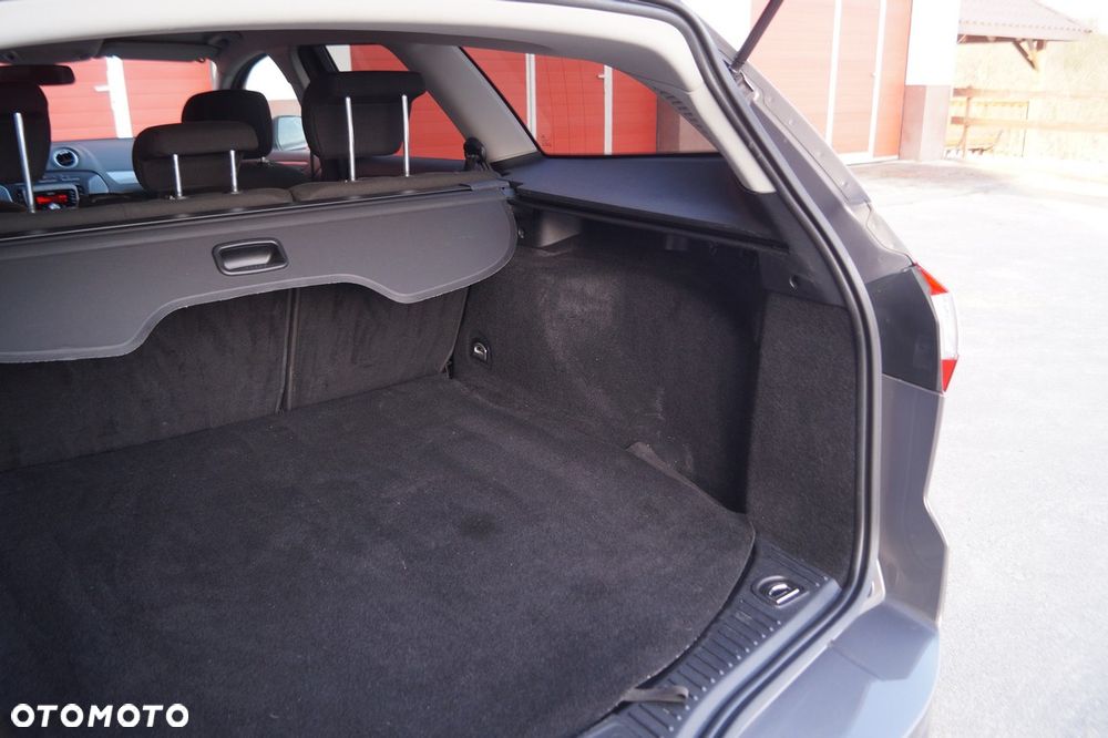 Ford Mondeo - 35