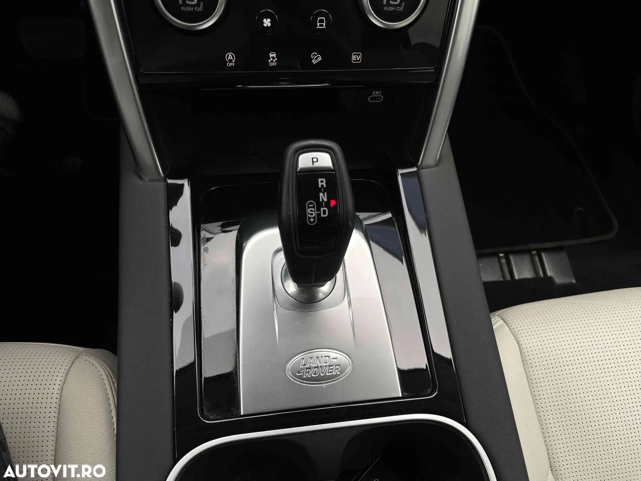 Land Rover Discovery - 12
