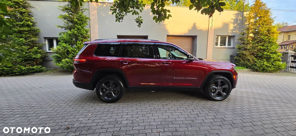 Jeep Grand Cherokee - 37