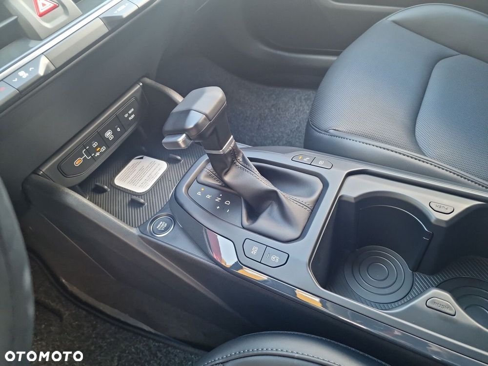 Kia K4 - 16