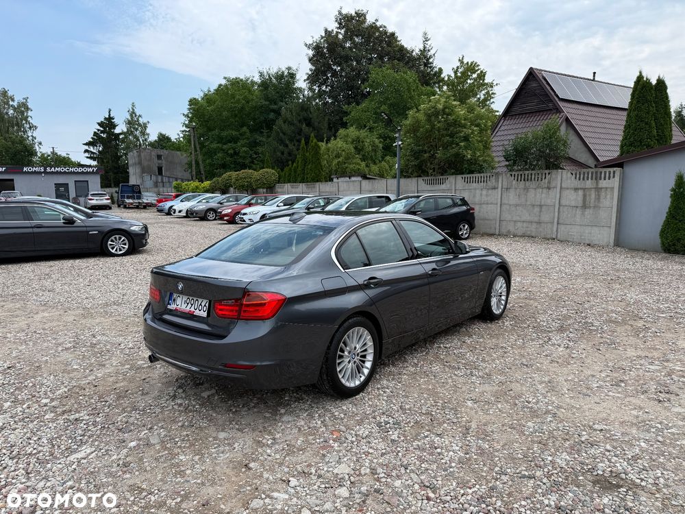 BMW Seria 3 320d - 5