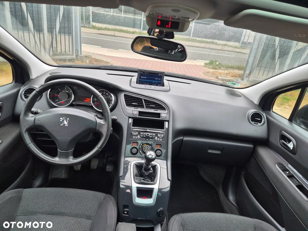 Peugeot 5008 - 16