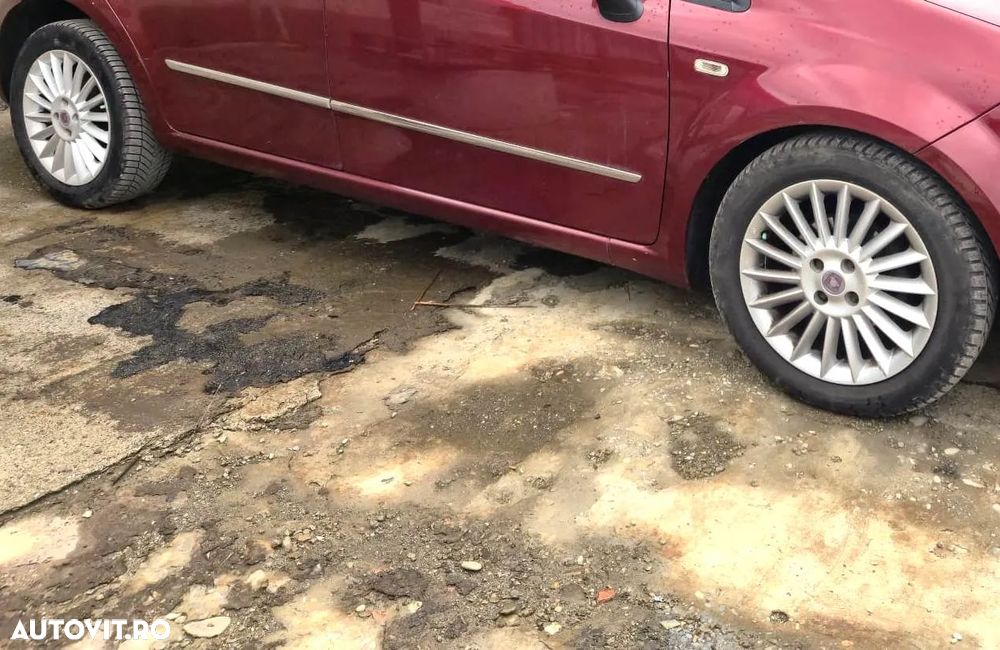 Fiat Linea 1.3 Multijet MTA Emotion - 14