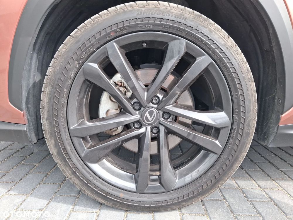 Lexus NX - 28