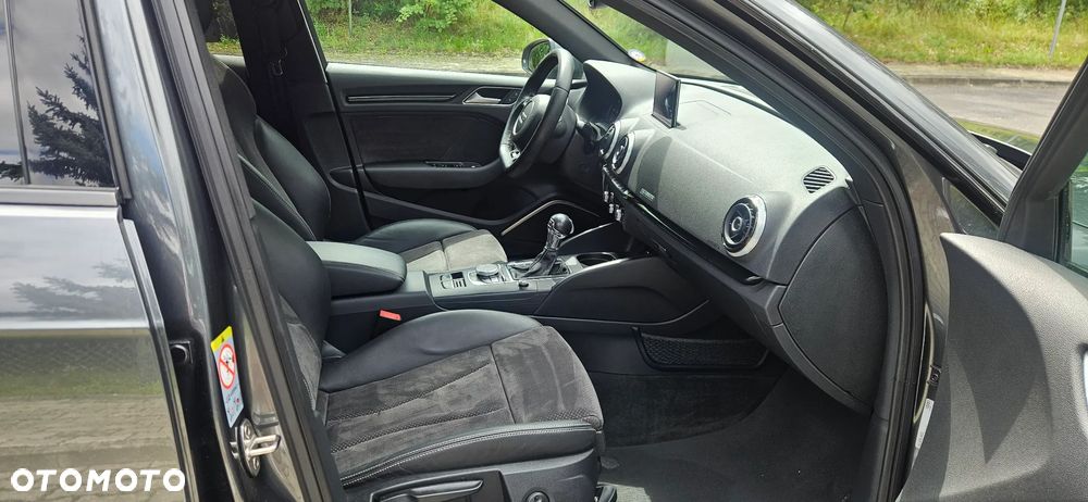Audi A3 Sportback 2.0 TDI (clean diesel) quattro S tronic S line Sportpaket - 15