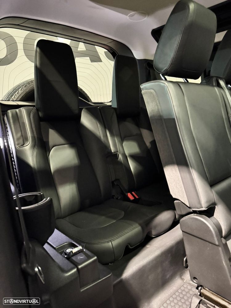Land Rover Defender 3.0 I6 110 AWD X-Dynamic HSE - 16