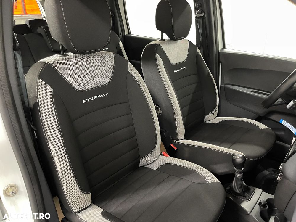 Dacia Lodgy 1.5 Blue dCi Stepway - 10