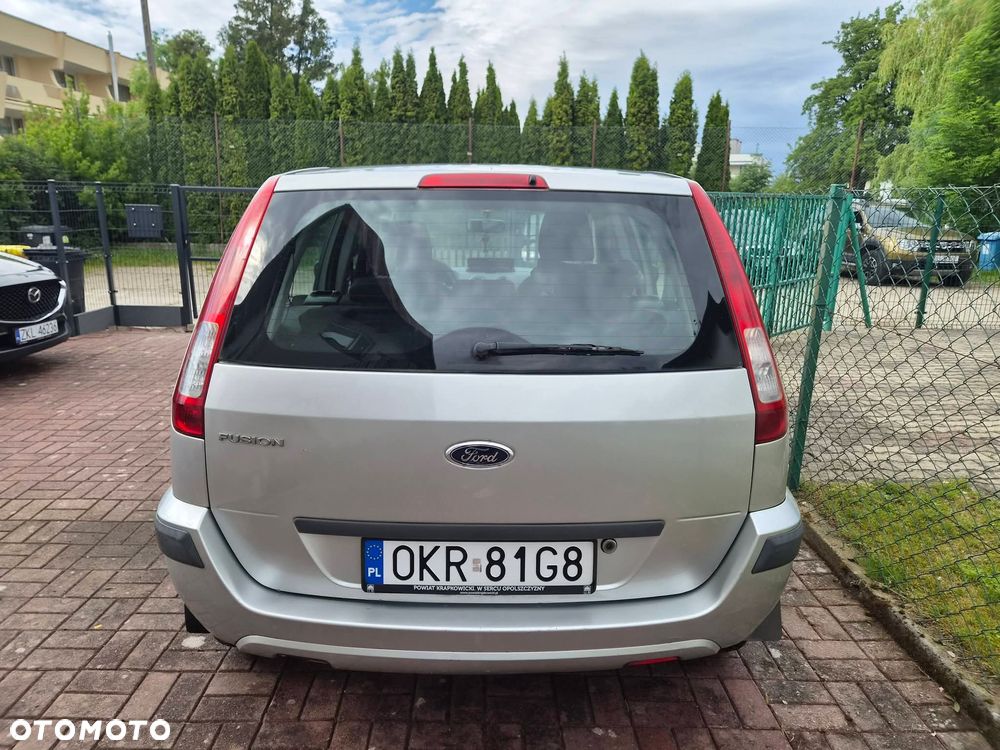 Ford Fusion 1.4 Ambiente - 3