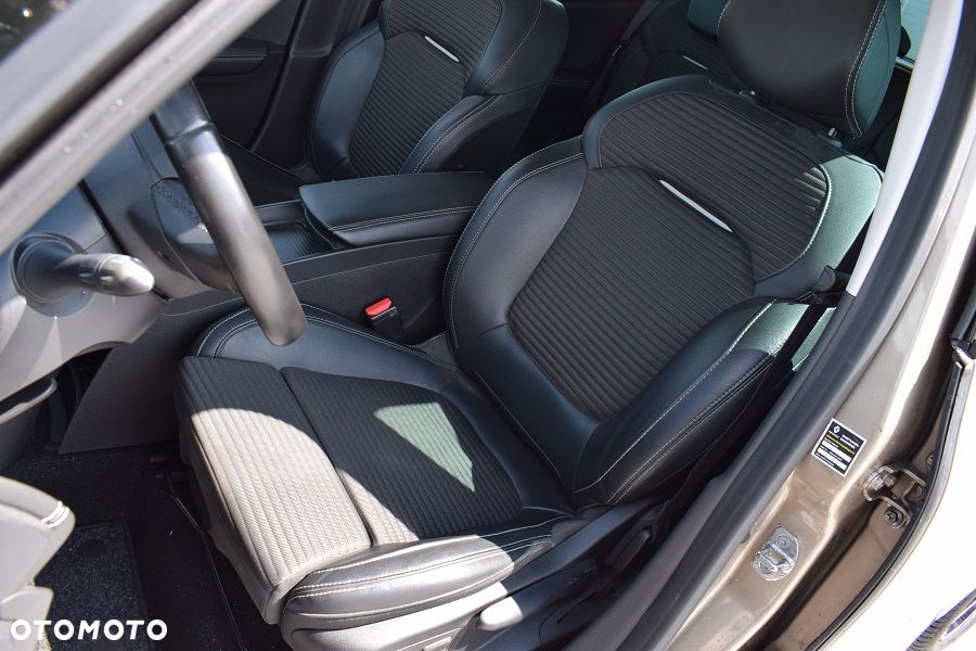 Renault Scenic TCe 140 GPF EDC BOSE EDITION - 7