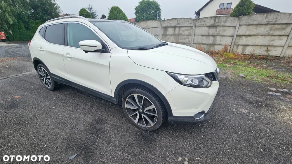Nissan Qashqai 1.6 dCi Xtronic TEKNA+ - 3