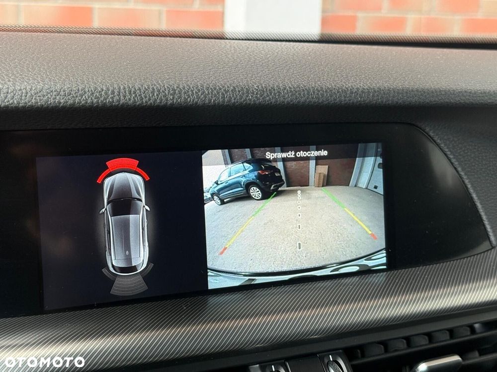 Alfa Romeo Stelvio - 22