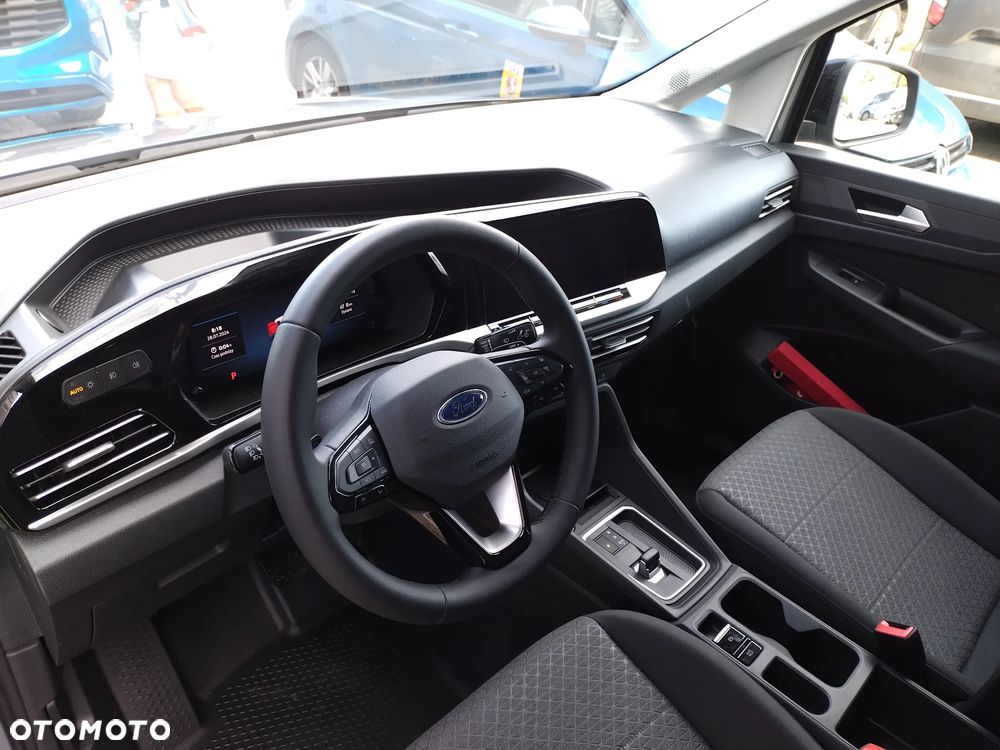 Ford Transit Connect L2 Limited - 5