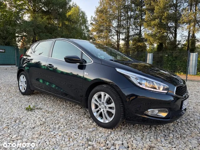 Kia Ceed - 9