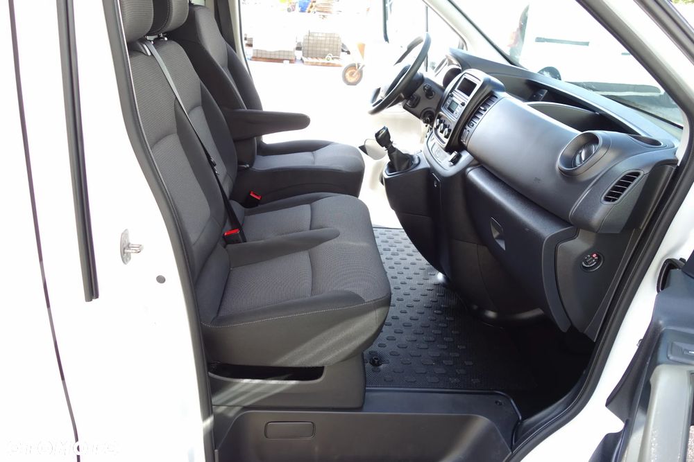 Renault Trafic  2.0 DCI 120 KM Long Klima Kamera Ledy - 7