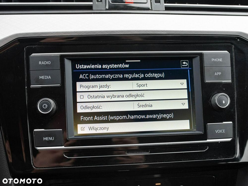 Volkswagen Passat 1.5 TSI EVO Business DSG - 23