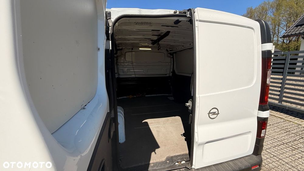 Opel VIVARO - 8