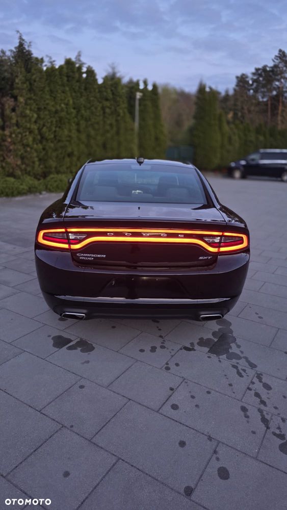 Dodge Charger - 8