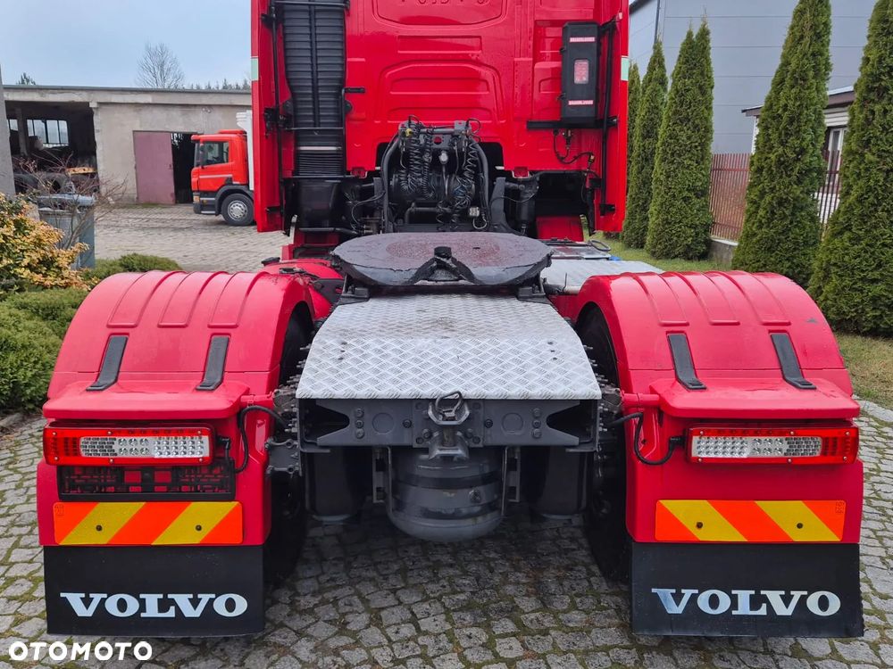 Volvo FH GLOBETROTTER - 7