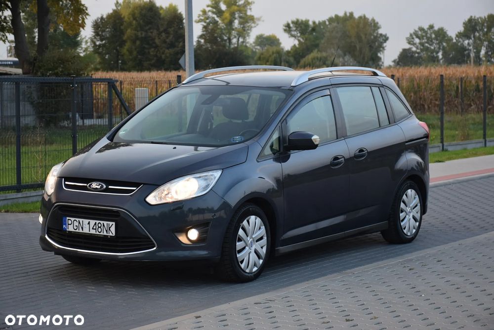 Ford Grand C-MAX - 31