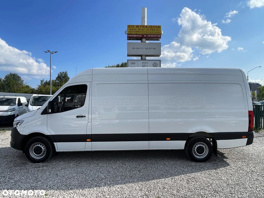 Mercedes-Benz Sprinter - 13