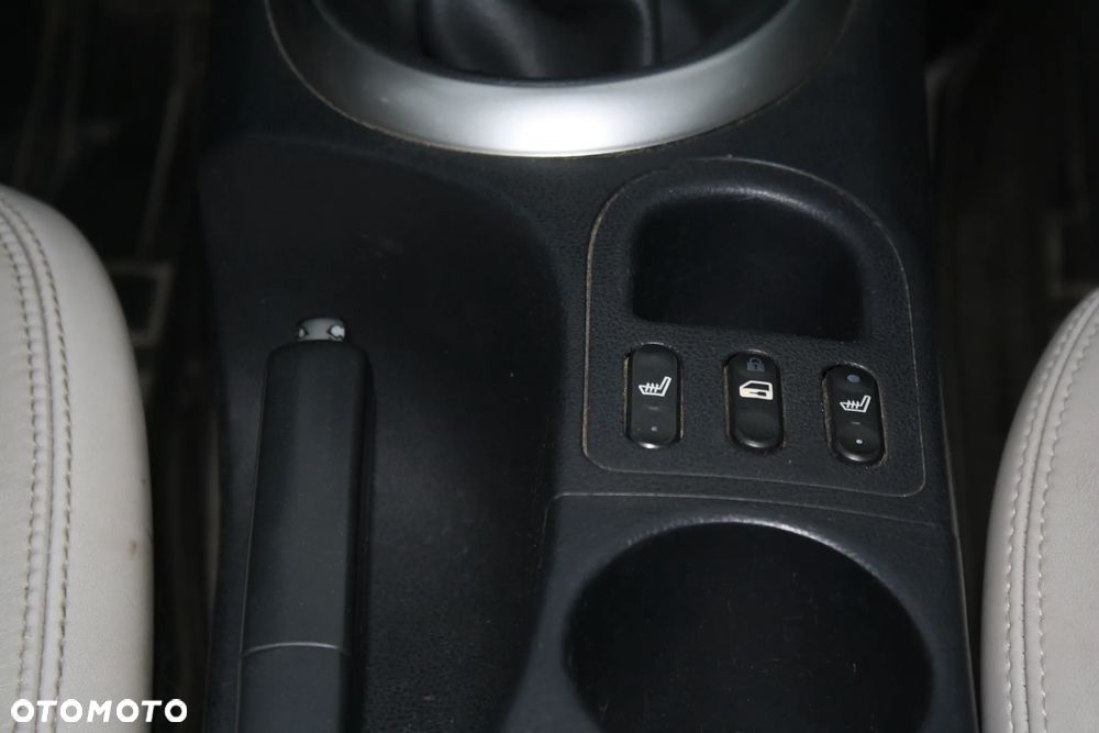 Nissan Qashqai+2 2.0 tekna - 17