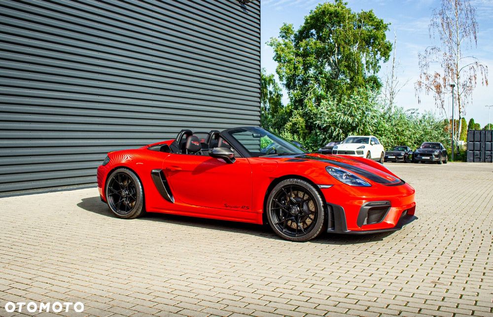 Porsche 718 Spyder - 3