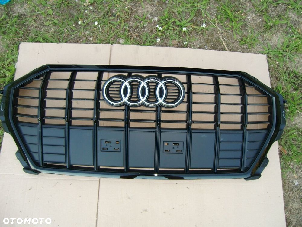 GRILL ATRAPA AUDI Q3 83A853651 ORYG NOWY - 1