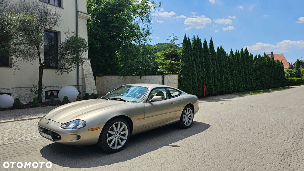 Jaguar XK - 2